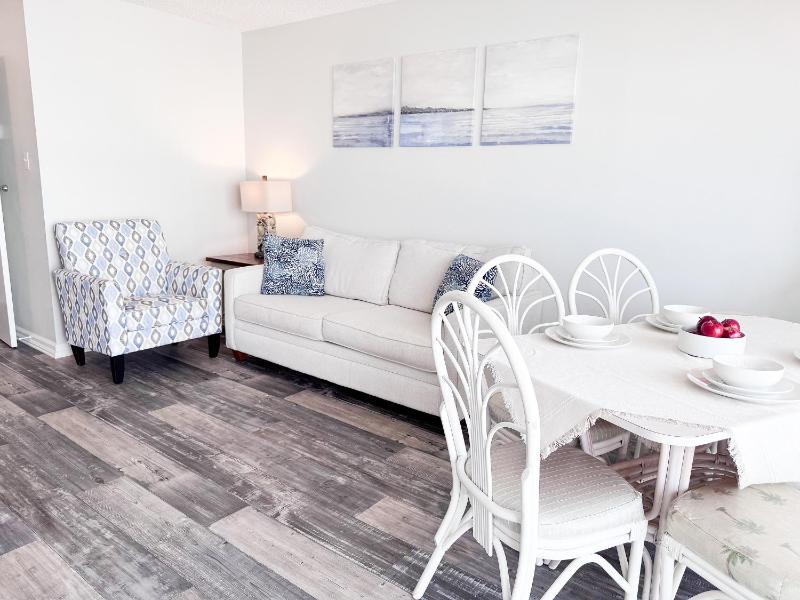 Family Room With Kitchenette image 2