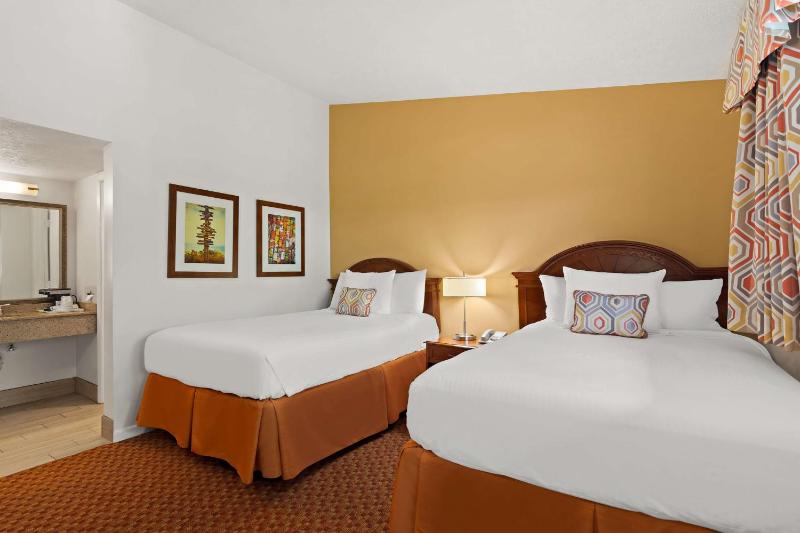 Double Suite with Sofa Bed - Non-Smoking image 3