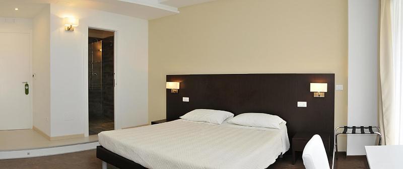 Double or Twin Room image 1