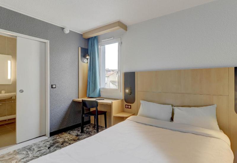 Double Room - Disability Access image 1
