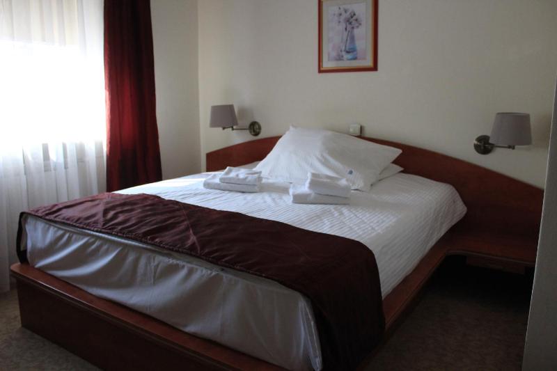 Suite Apartment image 3
