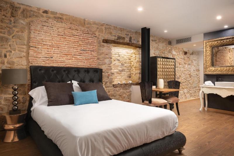 Standard Apartment image 1