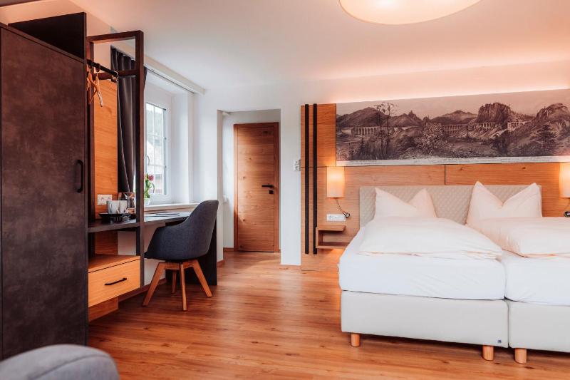 Double Room with Balcony or Terrace image 3