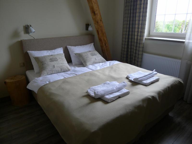 Double Room image 4