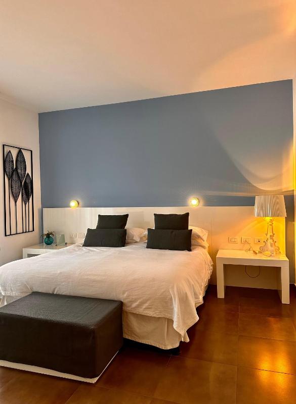 Triple Room image 1