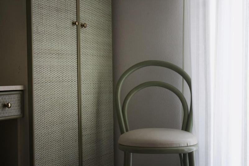 Two-Bedroom Apartment (6 Adults) image 2