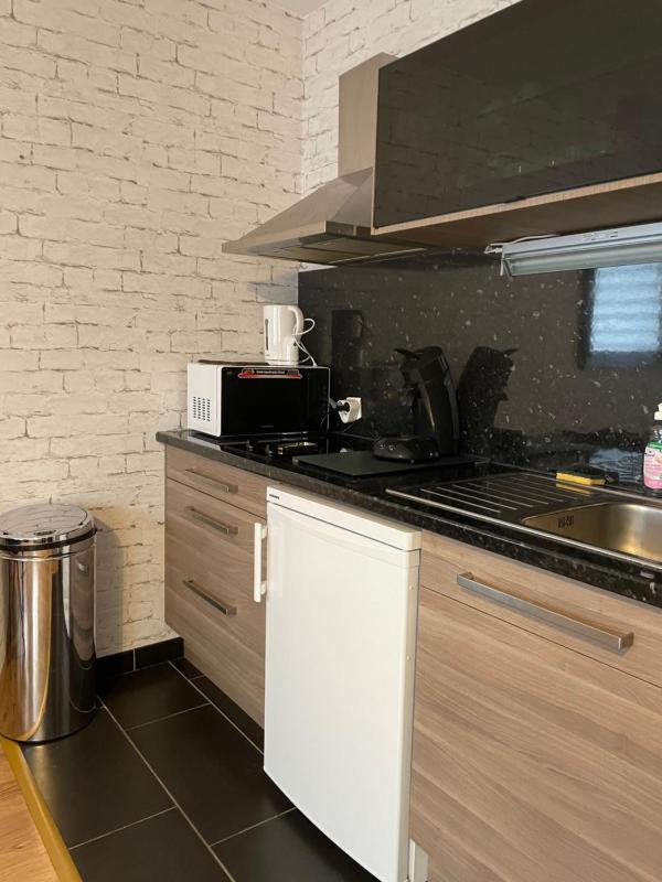 Adorable studio avec un parking prive - image 14