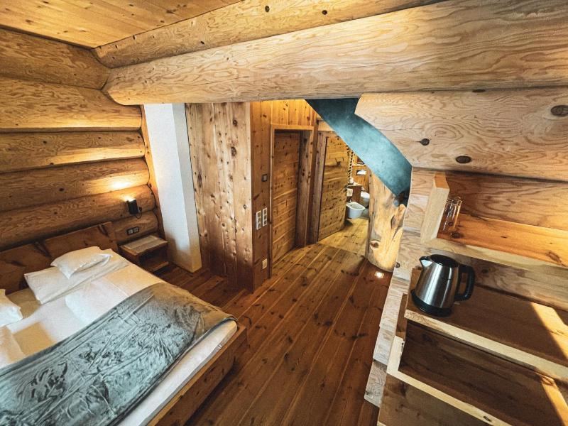 One-Bedroom Suite image 2