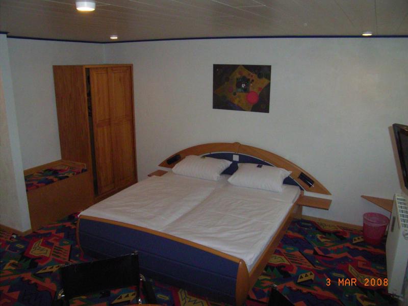 Smile Hotel - image 2