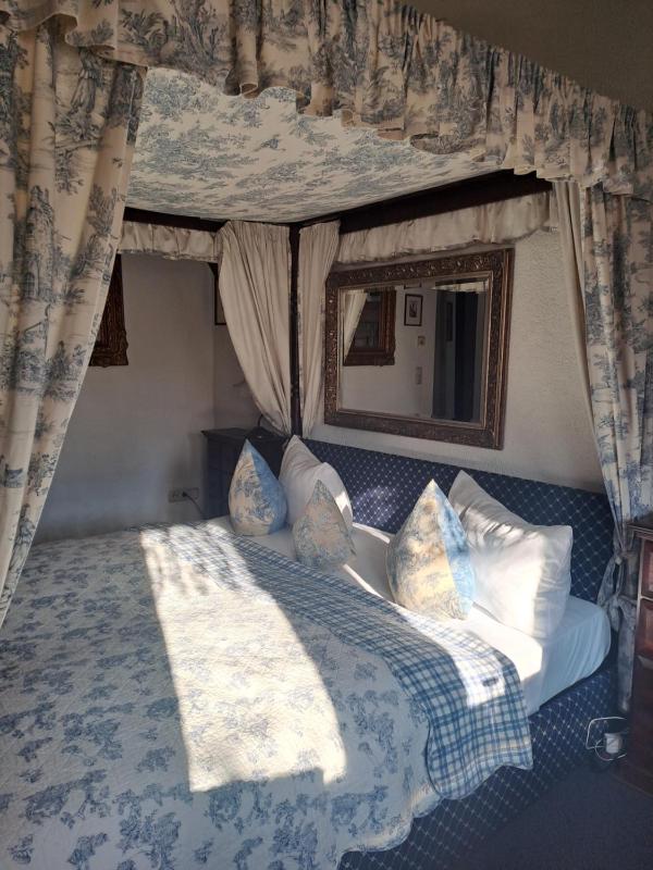 Superior Double Room image 4