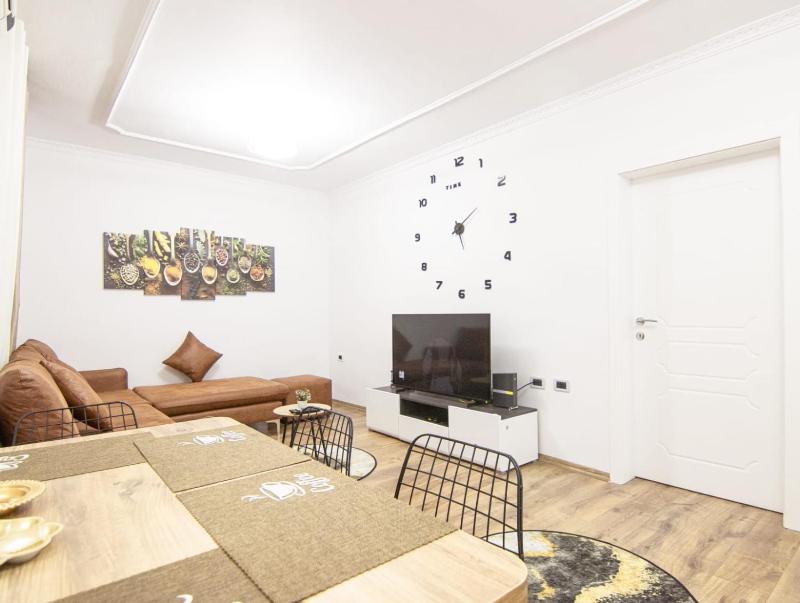 Dea's Home Tirana Center - image 14