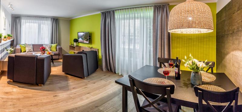 Two-Bedroom Apartment (6 Adults) image 4