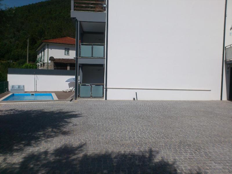 Studio with Mountain View image 4