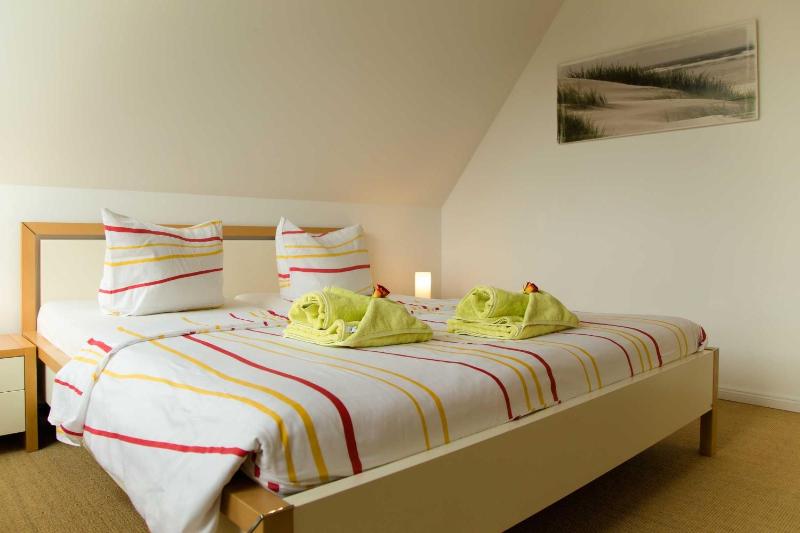 Three-Bedroom House image 4