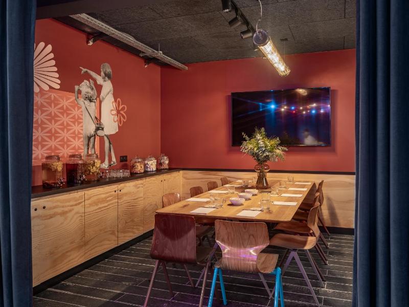 Eklo Hotels Montpellier Centre Gare Saint-Roch - image 27