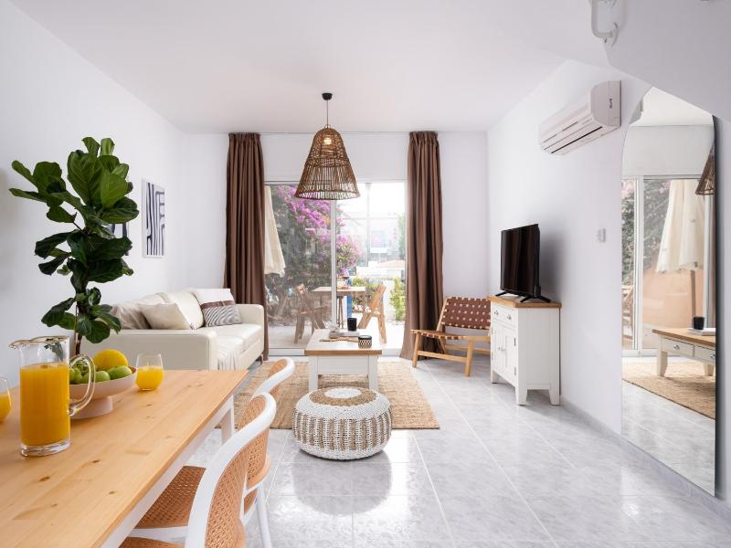 Nephele-stylish 2bd Townhouse In Kato Paphos - image 1