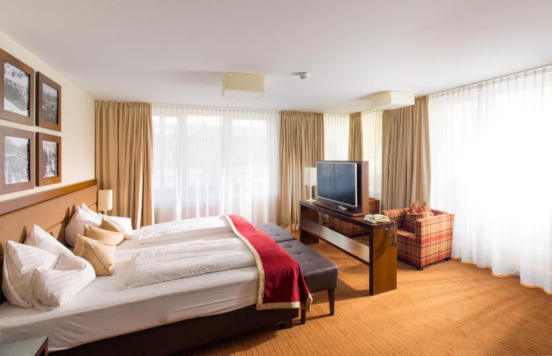Exclusive Suite with Balcony image 1