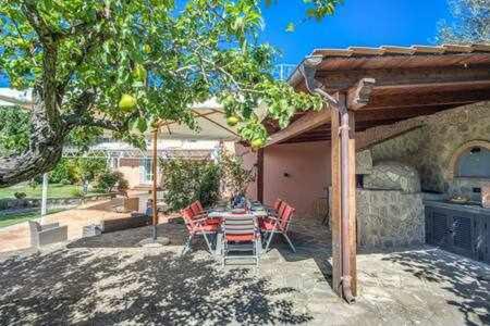 Campanella Villas Gardens Pool Superview - image 12