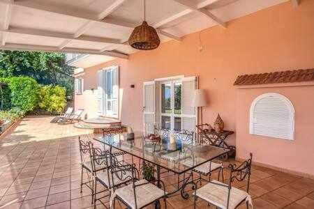 Campanella Villas Gardens Pool Superview - image 34