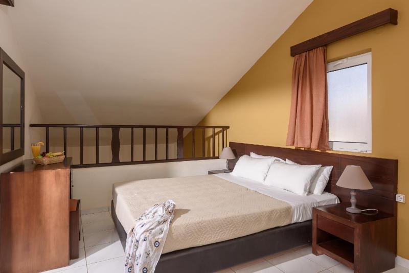 One-Bedroom Apartment with Sea View-Split Level image 1