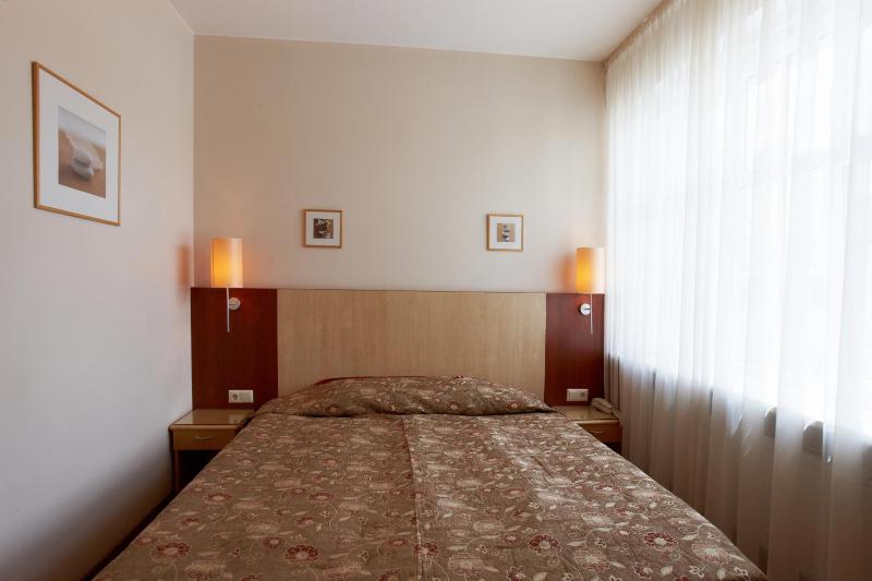 Standard Double Room image 4