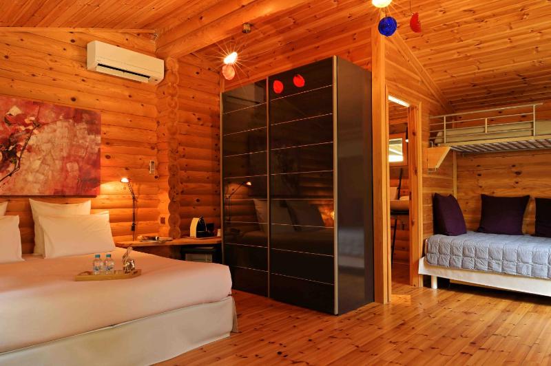 Superior Chalet image 3