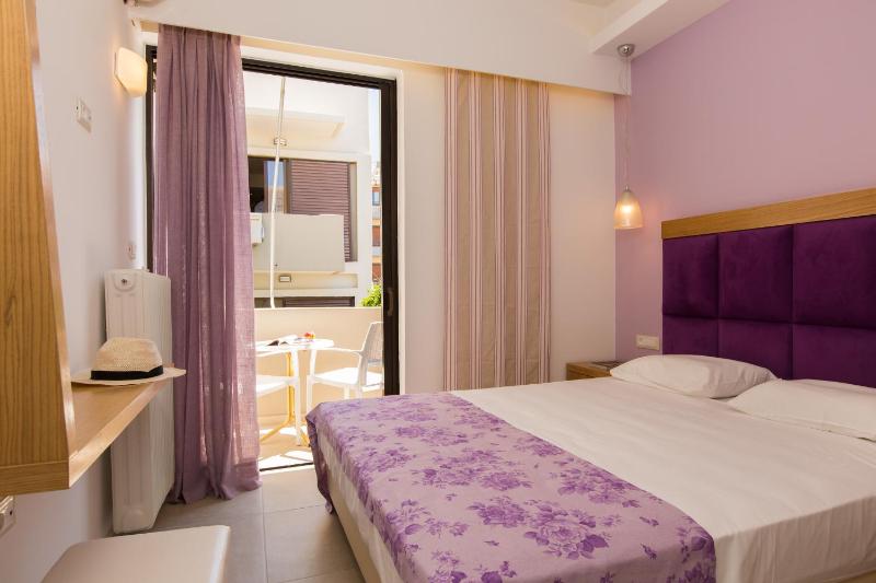 Superior Double Room image 1