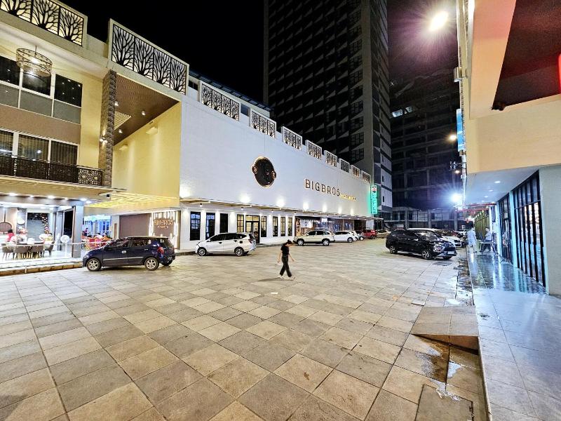 Nagoya Thamrin City Apartment 1 - image 15