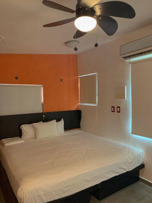 EspaciosaCentrica y bonita casa 10 personas - image 14
