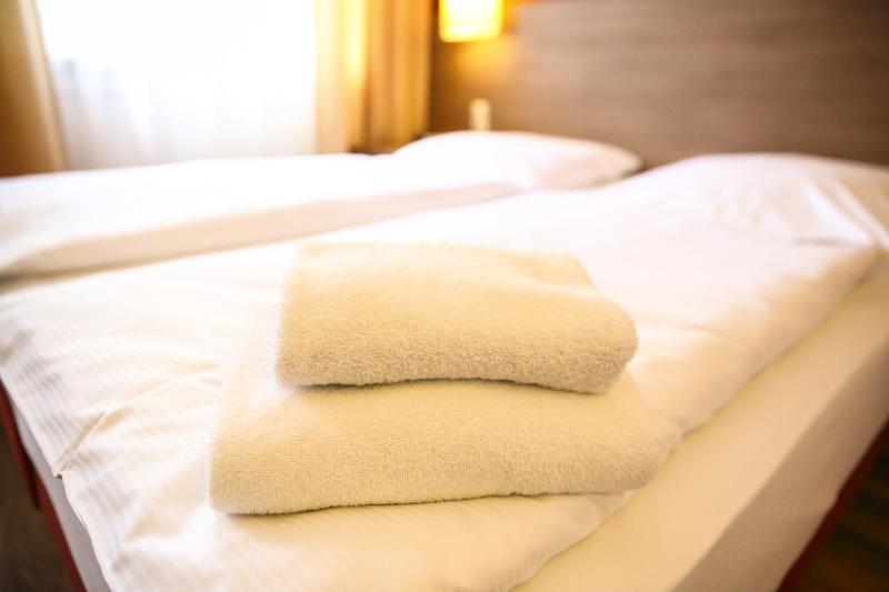  Deluxe Double Room  image 3
