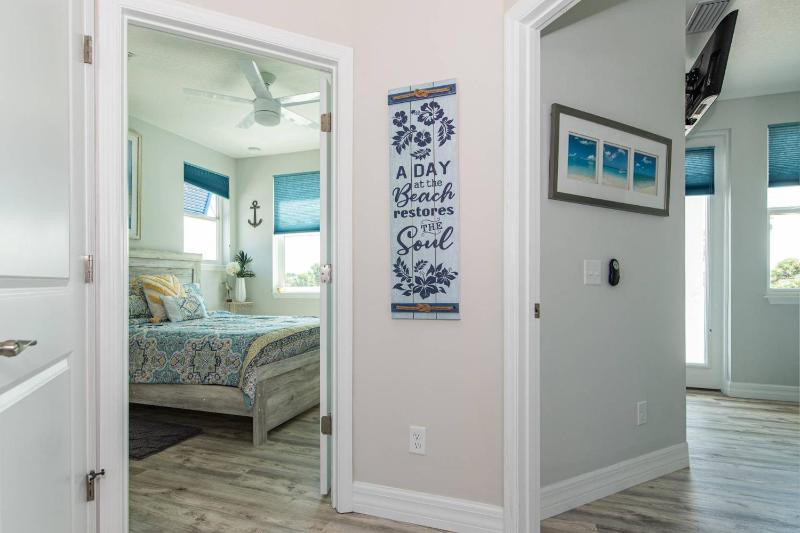 Oceans 13 Condo C - image 10