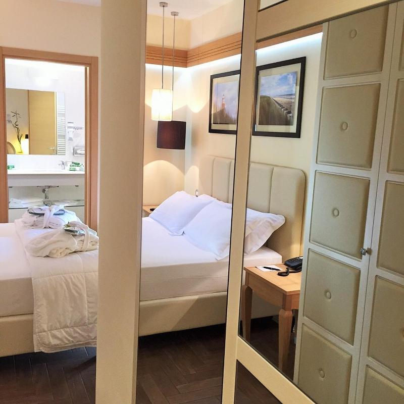 Standard Double Room image 2