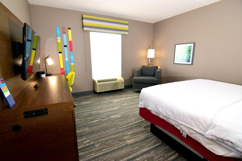 King Room - Mobility Access/Non-Smoking image 3