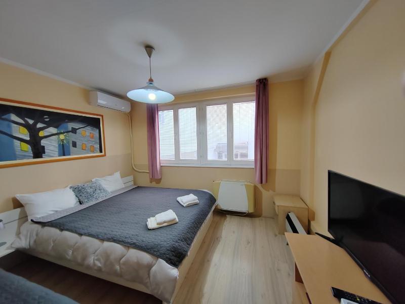 Double Room image 4