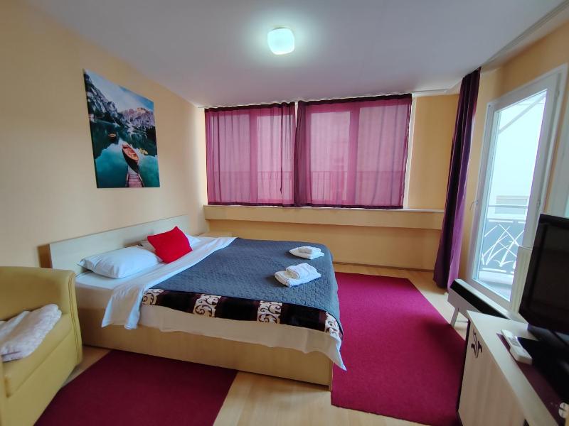 Double Room image 1