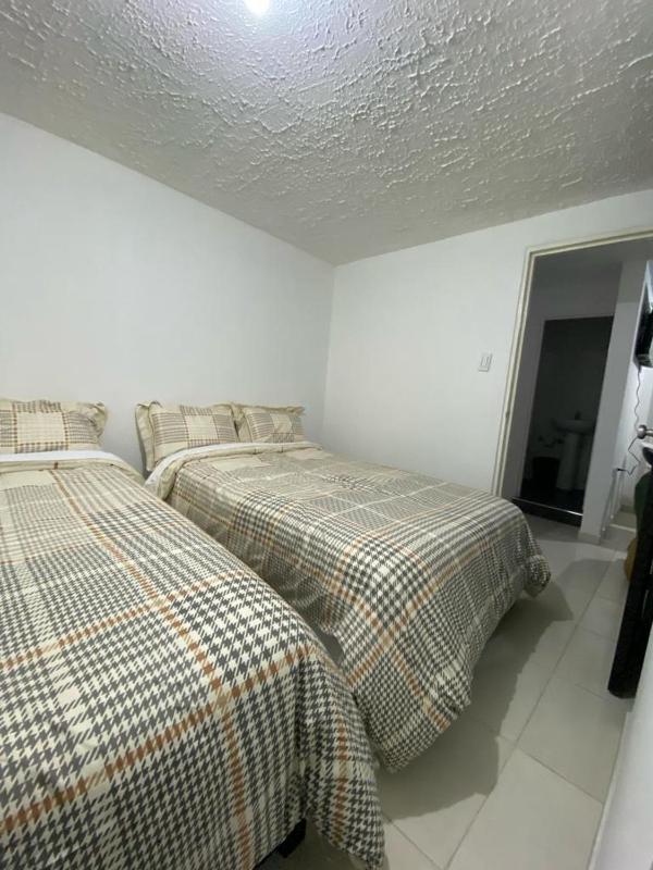 Acogedor Apartamento Pequeño e Independiente - image 6