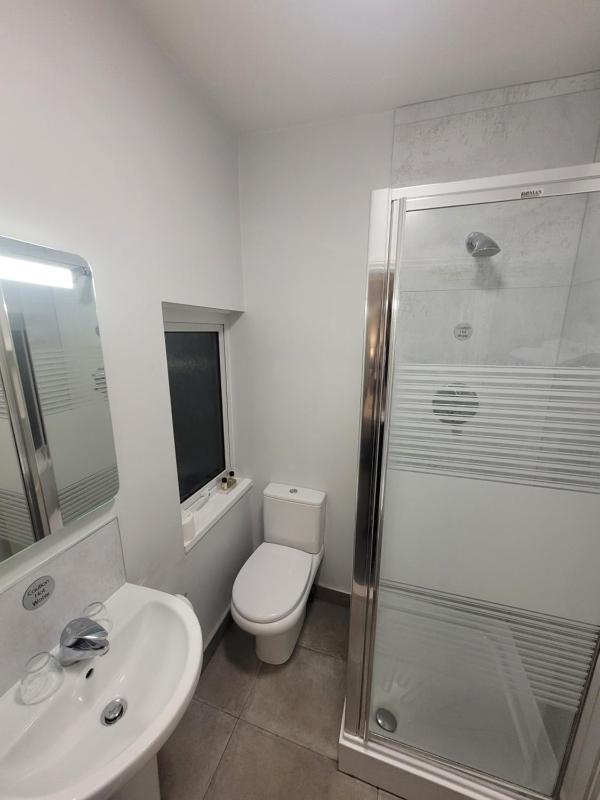 King Room image 4