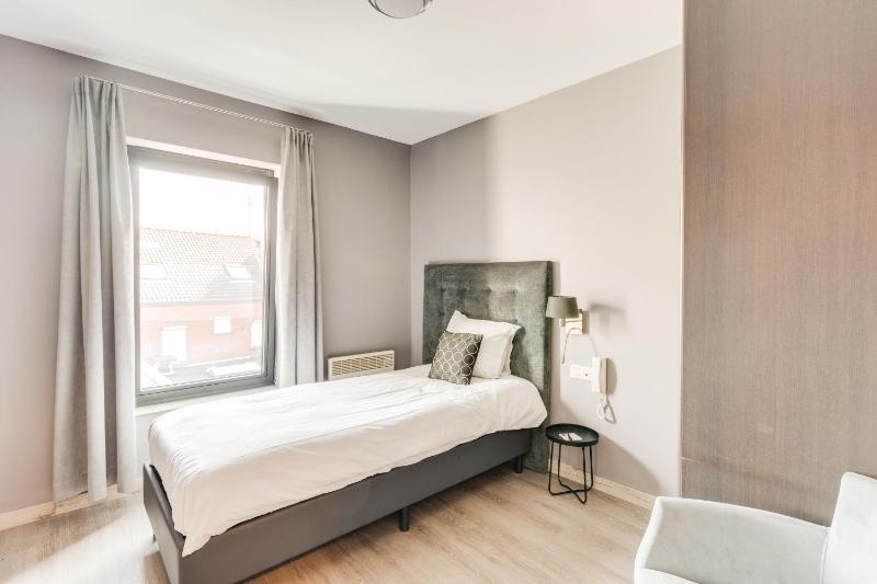 Single Room image 4