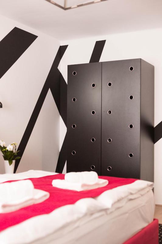 Standard Apartment image 4