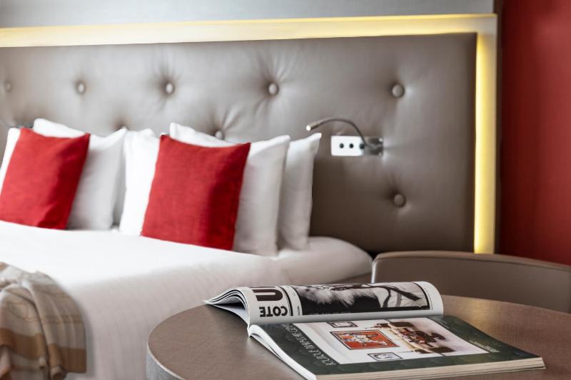 Double or Twin Room with Spa Access image 4