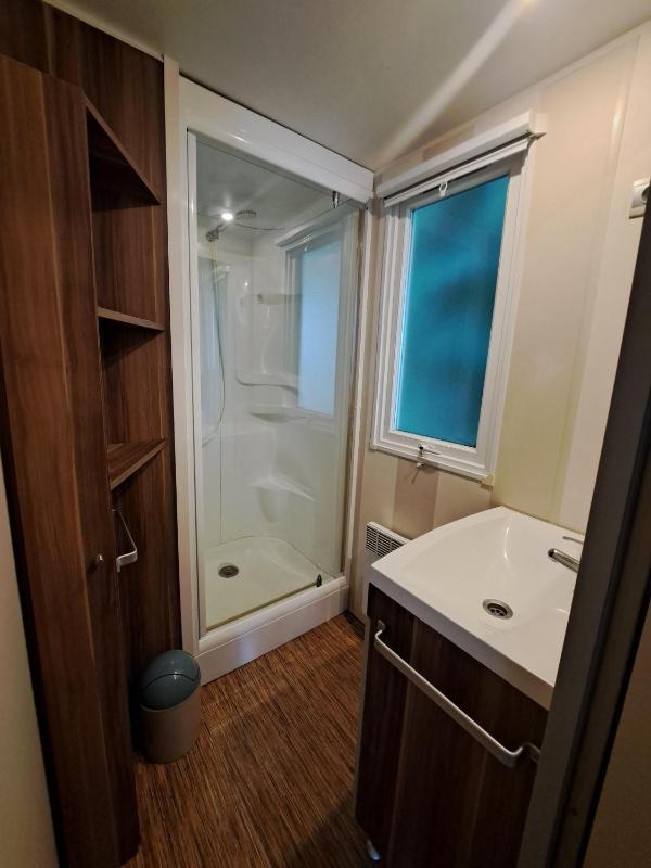 Mobile Home image 3