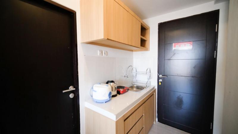 Studio Apartment at Suncity Residence Sidoarjo near Suncity Mall By Travelio - image 7