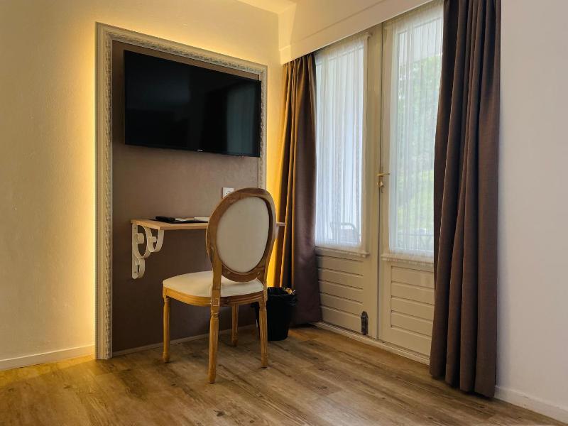 Double Room with Terrace/Balcony image 3