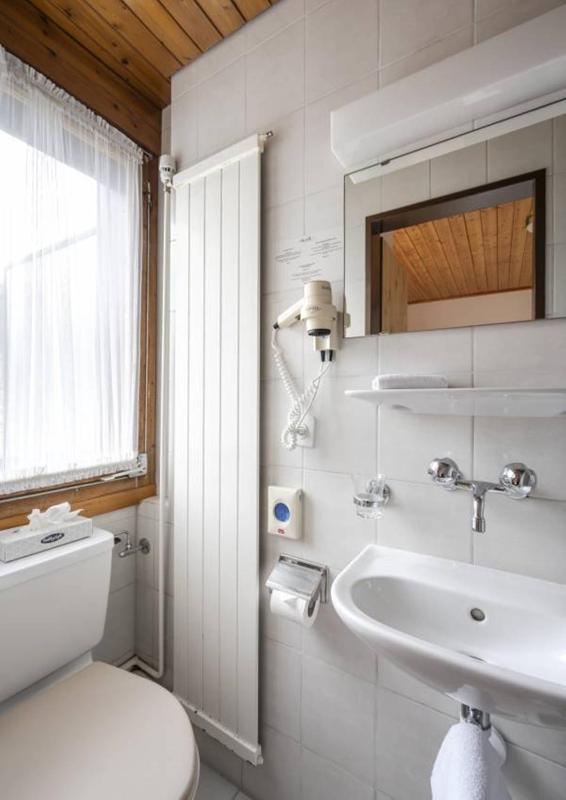Single Room image 2