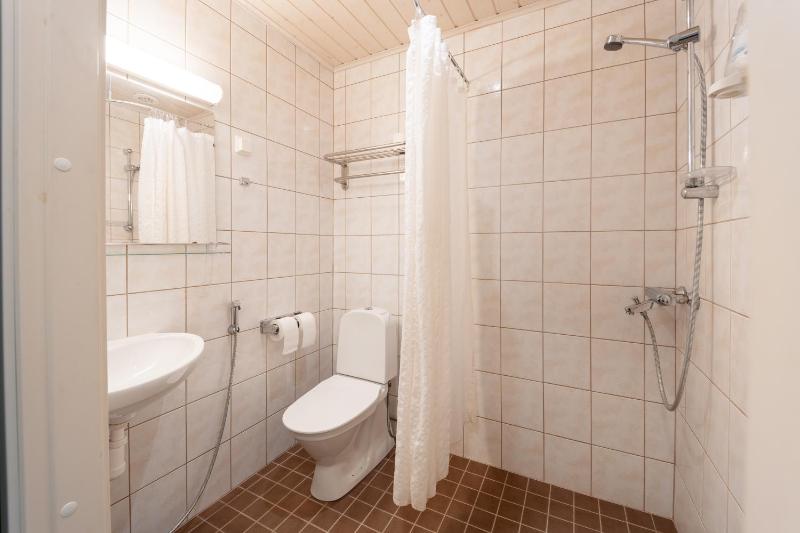 Standard Twin Room image 2