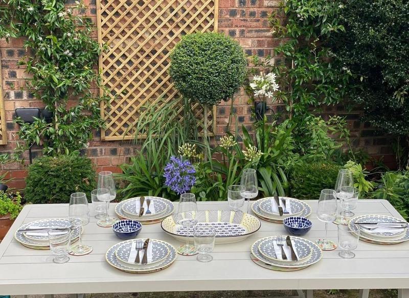 Hoole House - image 13
