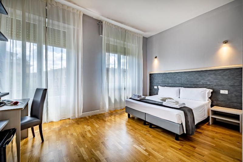Superior Double Room image 4