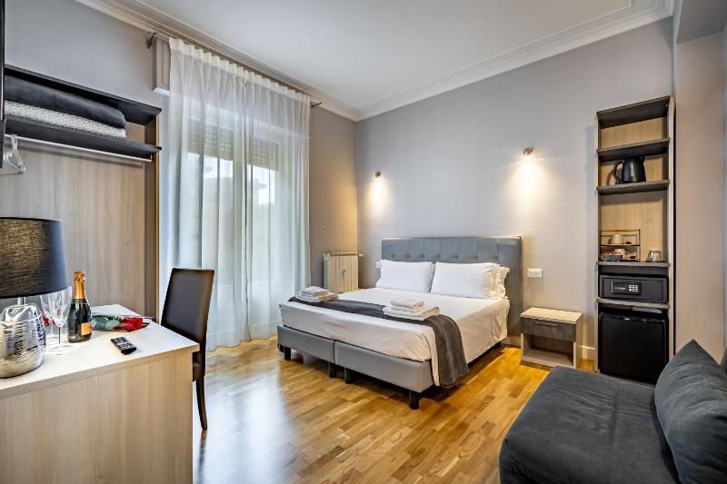 Superior Double Room image 2