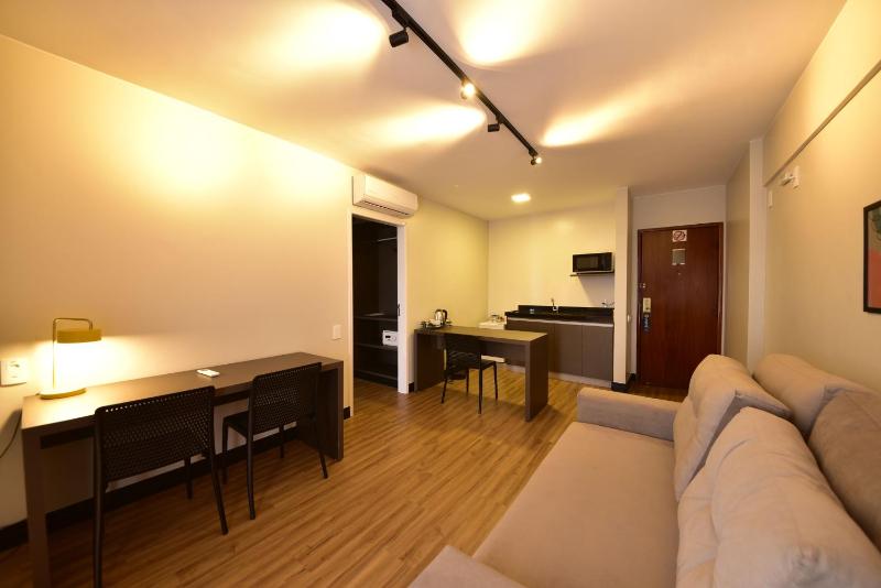Golden Tulip Goiania Address - image 6