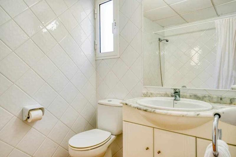 Linardo1 | Villa con piscina y aire acondicionado - image 18
